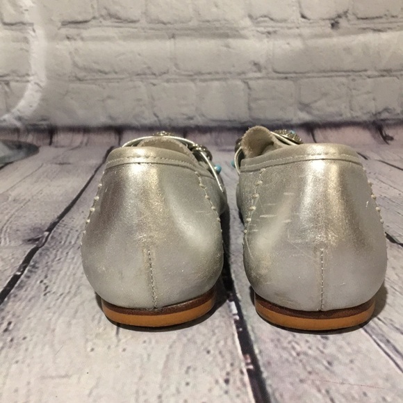 New Listing -  Vintage Silver leather flats with turquoise accents Sz 6 - Picture 7 of 7